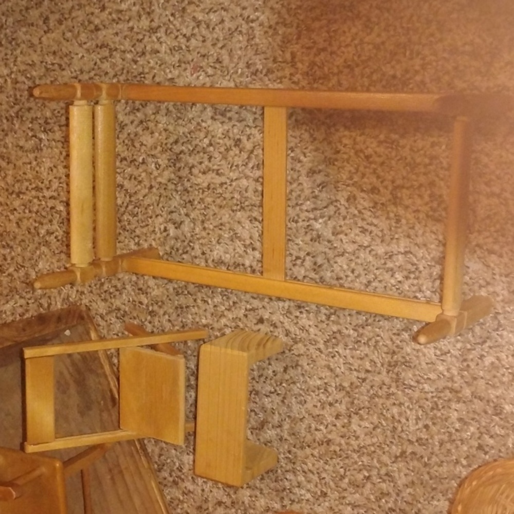 Vintage STROMBECKER Natural Wood and Wicker DOLLHOUSE Lot 14 Pieces TLC - Picture 3 of 10